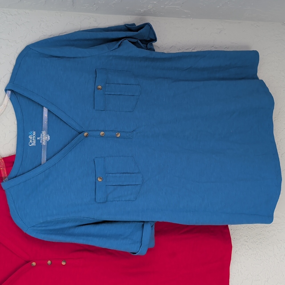 Pair of Croft & Barrow Casual Ladies V neck cuffed sleeve shirts | Size XL - Picture 2 of 8